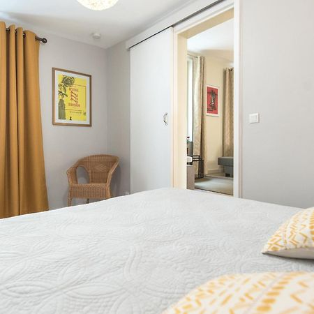 Charme Au Coeur D'Avignon Apartment Екстериор снимка