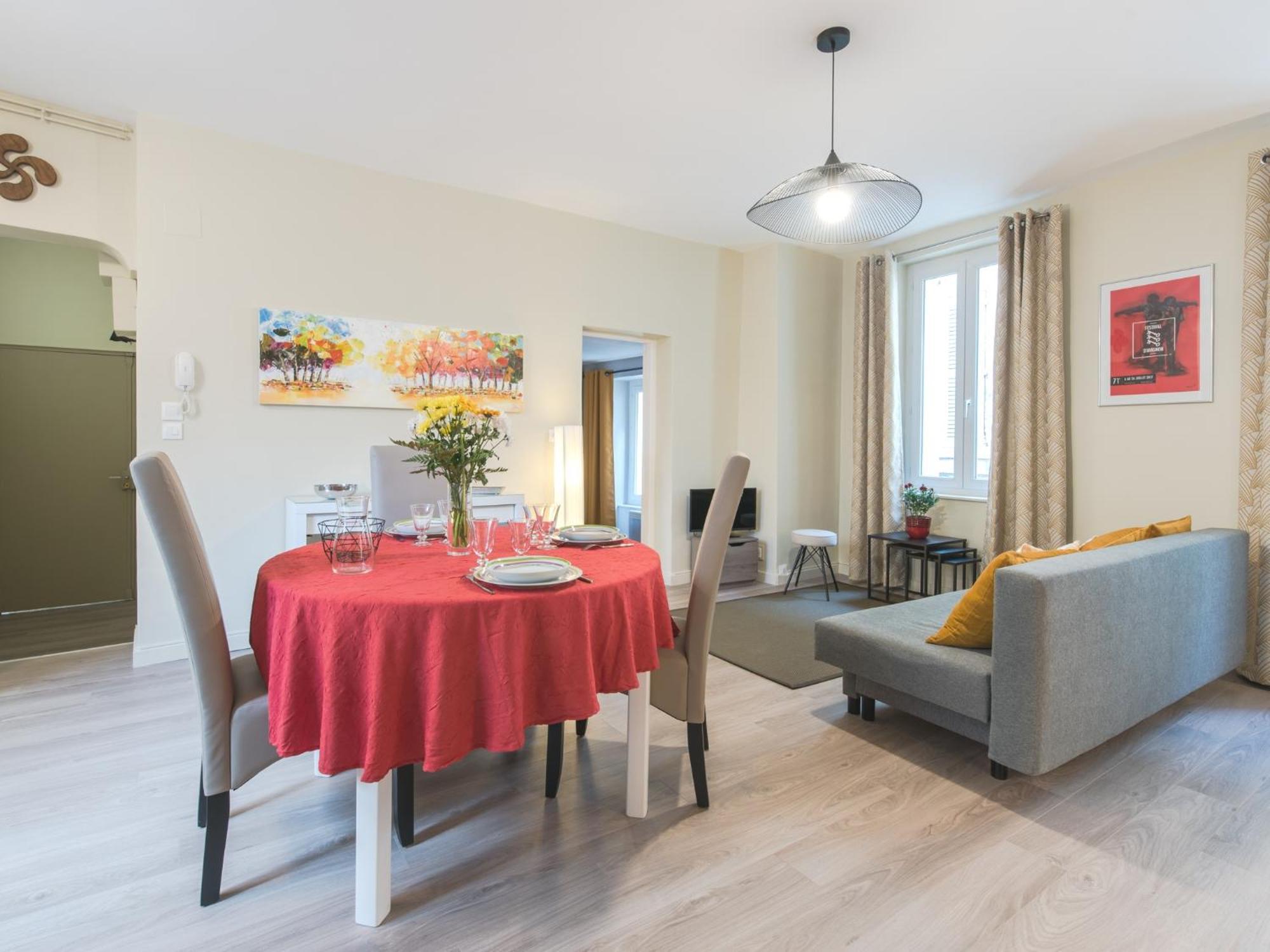 Charme Au Coeur D'Avignon Apartment Екстериор снимка
